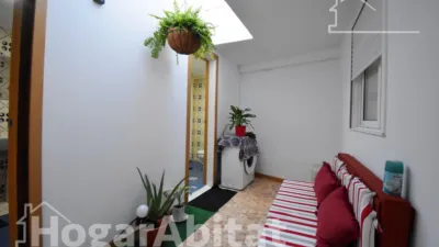 Flat on Ferrocarril d'Alcoi Street photo 36