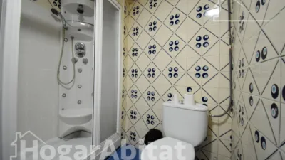 Flat on Ferrocarril d'Alcoi Street photo 42