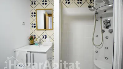 Flat on Ferrocarril d'Alcoi Street photo 43