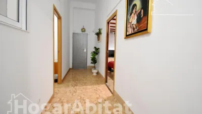 Flat on Ferrocarril d'Alcoi Street photo 48