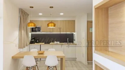 Apartamento en venta en Avenida de San Francisco, Los Cristianos (Arona) de 195.000 €