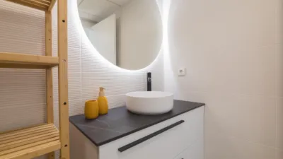 Habitación en alquiler en Calle Joan Carles I, Número 19, Centro (Distrito Núcleo Urbano. Elx - Elche) de 360 €<span>/mes</span>