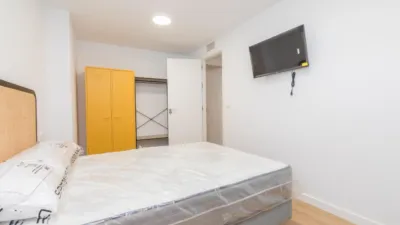 Habitación en alquiler en Calle Joan Carles I, Número 19, Centro (Distrito Núcleo Urbano. Elx - Elche) de 360 €<span>/mes</span>