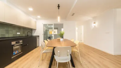Habitación en alquiler en Calle Joan Carles I, Número 19, Centro (Distrito Núcleo Urbano. Elx - Elche) de 360 €<span>/mes</span>