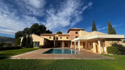 Rustic finca on Cv-785 photo 2