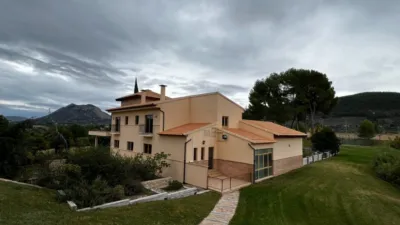 Rustic finca on Cv-785 photo 3