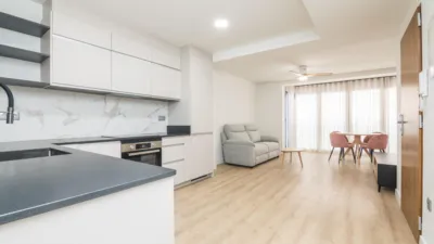 Piso en alquiler en Carrer de Josep María Buck, 41, Pont Nou (Distrito Núcleo Urbano. Elx - Elche) de 900 €<span>/mes</span>