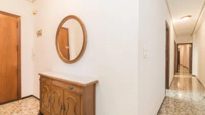 Apartment on Avinguda de la Llibertat, 118 photo 9