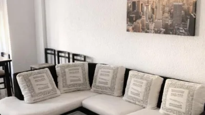 Apartment on Dr Gregorio Marañon Street, No. 25 photo 3