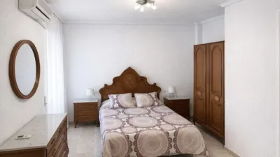 Apartment on Dr Gregorio Marañon Street, No. 25 photo 7