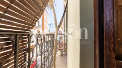 Piso en alquiler en El Cabanyal - Imagen 2