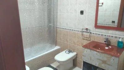 Casa pareada en venta en Calle Cervantes, Alagón de 250.444 €