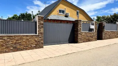 Chalet en Eurovillas photo 5