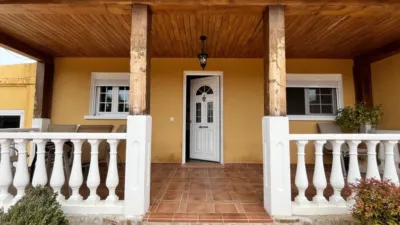Chalet en Eurovillas photo 7
