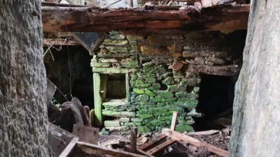 Casa – Monfero, O Ferro - Més