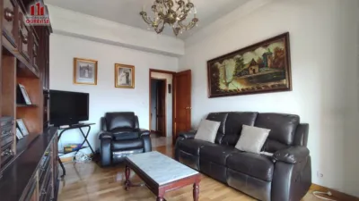 Casa en venta en Vista Hermosa, Vistahermosa (Ourense Capital) de 300.000 €