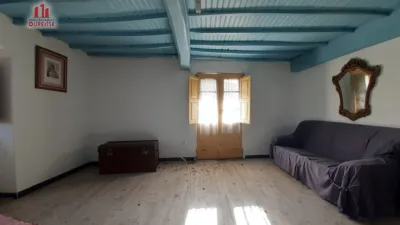 House in the Surroundings photo 13
