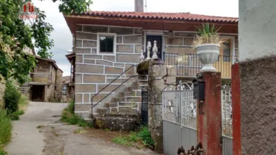 House in the Surroundings photo 3