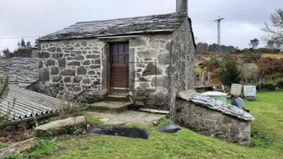 Terreno en venta en Calle Castro - Más