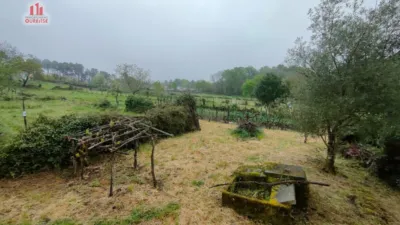 House in the Surroundings photo 2