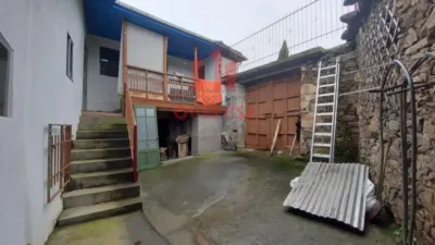 House in the Surroundings photo 4