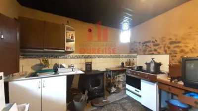 House in the Surroundings photo 8