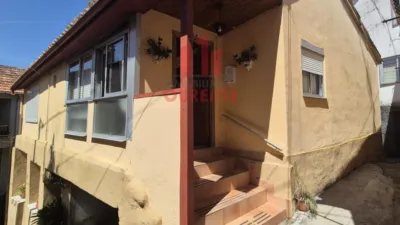 Casa en venta en Vinoas, Viñoas (Nogueira de Ramuín) de 75.000 €