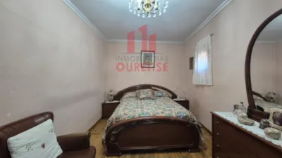 Casa en venta en Vinoas, Viñoas (Nogueira de Ramuín) de 75.000 €