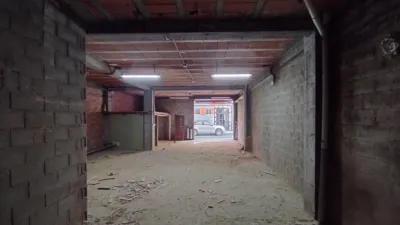 Local comercial en venta en Calle Compostela - Más