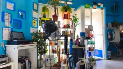 Local comercial en alquiler en Avenida de Santa Marina, cerca de Calle Mantiña - Vista 5