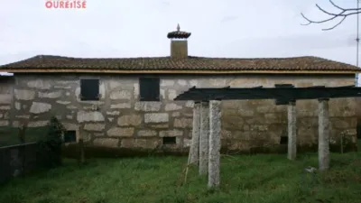 House in the Centre photo 2
