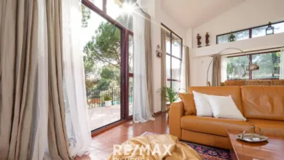 Chalet en venta en Urbanización Móntico, Tordesillas de 490.000 €