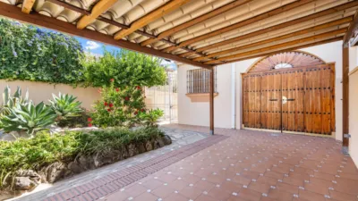 Semi-detached house in the Centre photo 24
