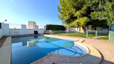 Chalet on Diseminado Street photo 3