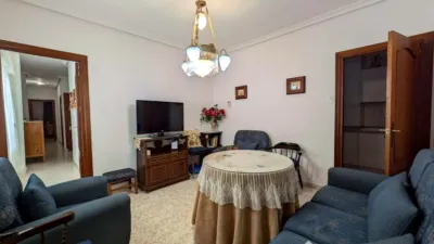 Apartment on Menéndez Pelayo Street photo 3