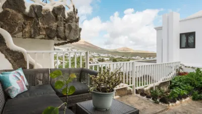 Casa adosada en venta en Calle Severo Ochoa, Tías de 295.000 €