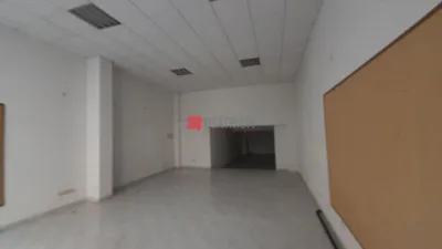 Local comercial en venta en Calle del Xeixo - Más