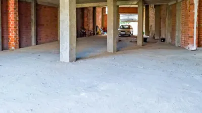 Local comercial en venta en Camuza - Vista 2