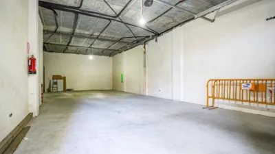 Local comercial en alquiler en Rúa Tarragona - Vista 2