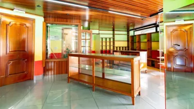 Local comercial en venta en Calle de San Xosé - Vista 4