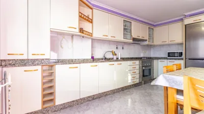 Piso en alquiler en Barrio de Las Flores, Carballo (Carballo) de 550 €<span>/mes</span>