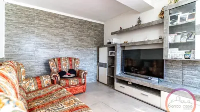 Casa – Coristanco, Condomiña - Més