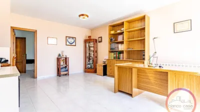 Local comercial en alquiler en Centro - Vista 3