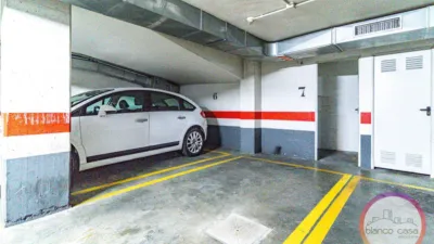 Garaje en venta en Centro - Más