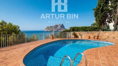 Chalet in La Fustera photo 18