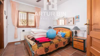 Chalet in La Fustera photo 9
