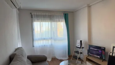 Apartamento en alquiler en Playa de La Malvarrosa - Imagen 2