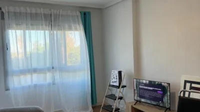 Apartamento en alquiler en Playa de La Malvarrosa - Imagen 3
