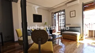 Piso en alquiler en Calle de la Santísima Trinidad - Imagen 3