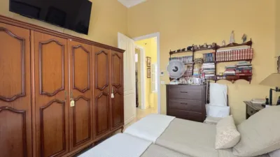 Chalet en venta en Calle de los Sueños, cerca de Calle del Poeta Hernández Amador, Salamanca-Uruguay-Las Mimosas (Distrito Centro-Ifara. Santa Cruz de Tenerife Capital) de 620.000 €